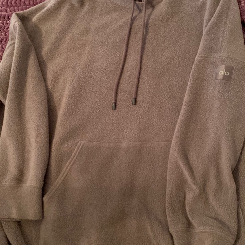 Alo purple haze pull over. Oversized size medium
